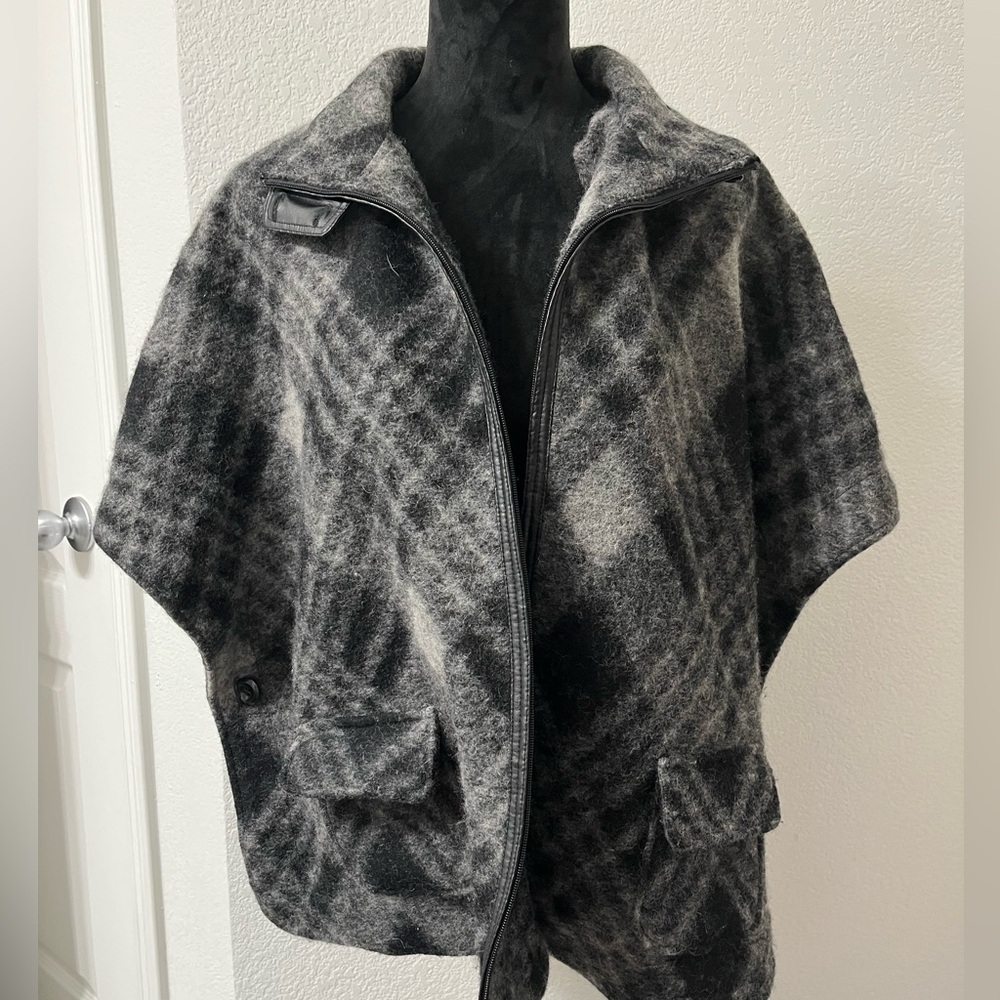 Wool Plaid Gray Women's Cape Jacket